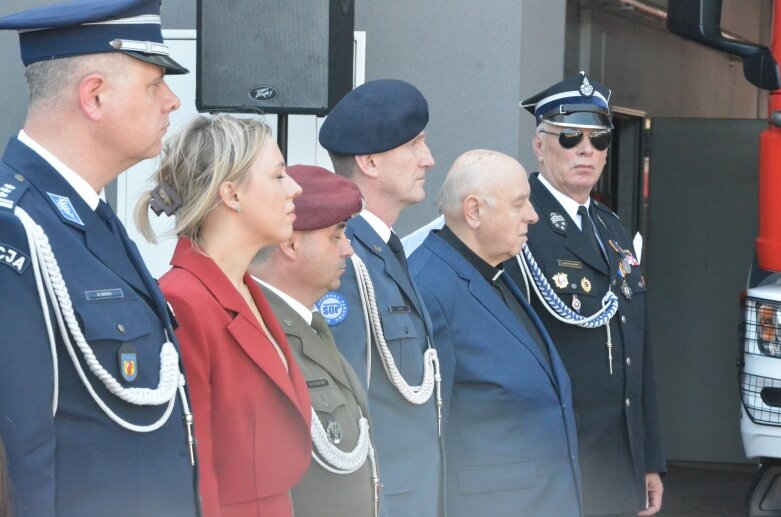  Dzień strażaka. Mundurowi odebrali medale i awanse 