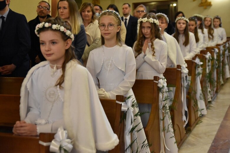  Dziś świętują jeden z ważniejszych dni w życiu. Uroczystość Pierwszej Komunii na Widoku 