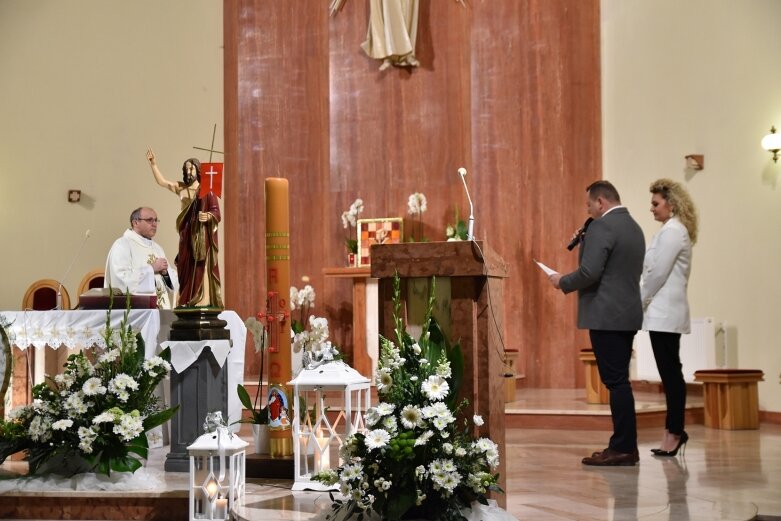  Dziś świętują jeden z ważniejszych dni w życiu. Uroczystość Pierwszej Komunii na Widoku 