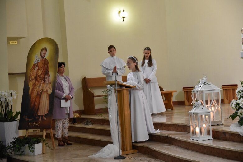  Dziś świętują jeden z ważniejszych dni w życiu. Uroczystość Pierwszej Komunii na Widoku 