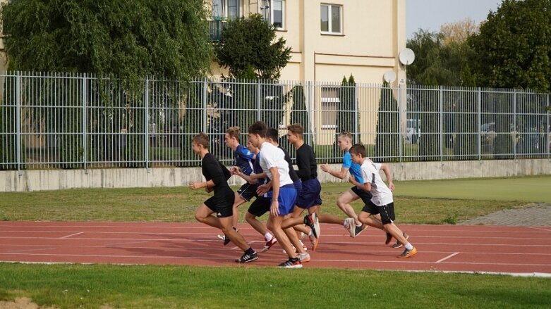  Ekonomik najlepszy w półfinale wojewódzkim lekkoatletycznej Licealiady 