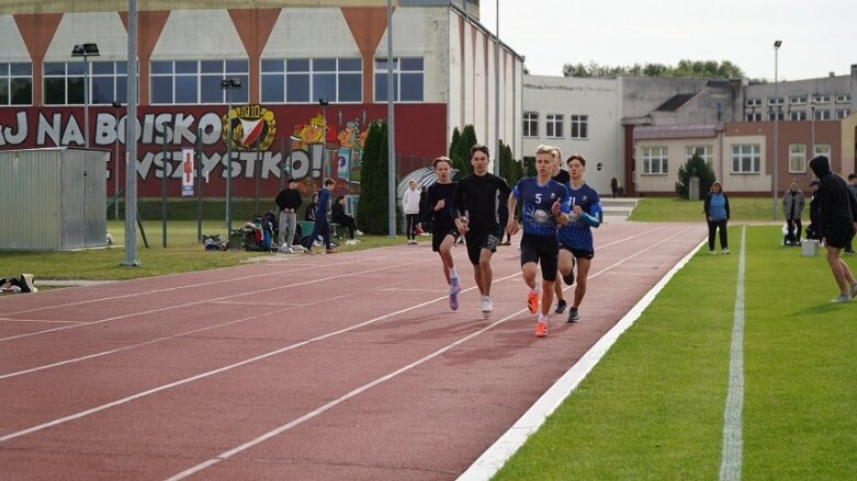  Ekonomik najlepszy w półfinale wojewódzkim lekkoatletycznej Licealiady 