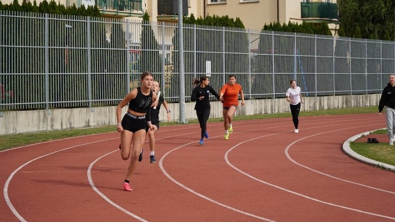  Ekonomik najlepszy w półfinale wojewódzkim lekkoatletycznej Licealiady 