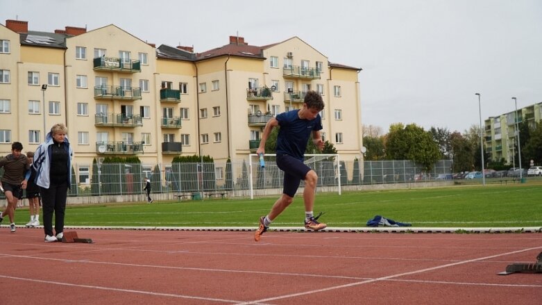  Ekonomik najlepszy w półfinale wojewódzkim lekkoatletycznej Licealiady 