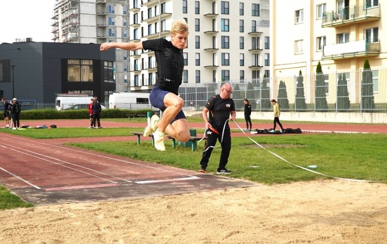  Ekonomik najlepszy w półfinale wojewódzkim lekkoatletycznej Licealiady 