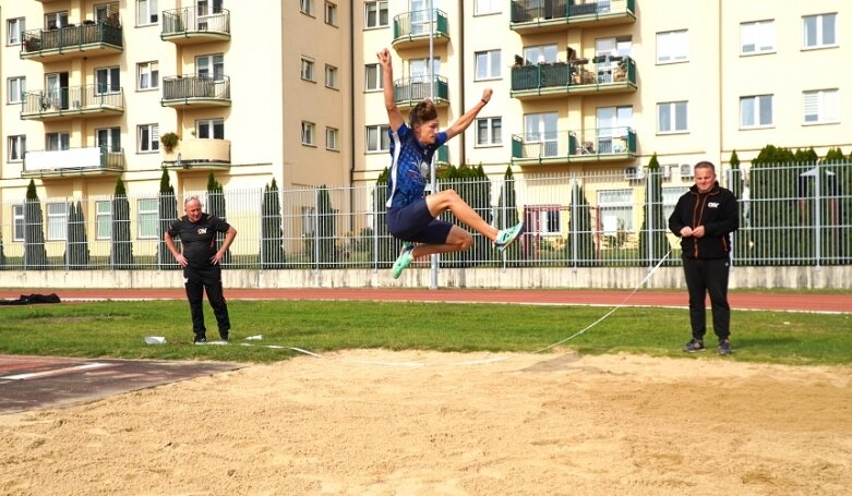  Ekonomik najlepszy w półfinale wojewódzkim lekkoatletycznej Licealiady 