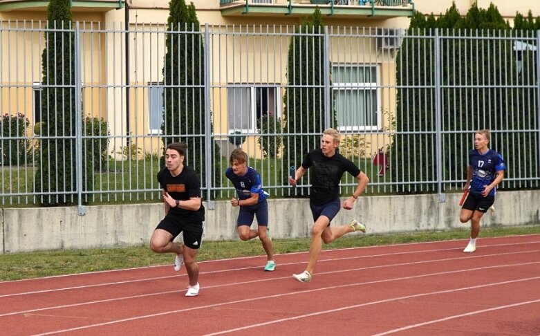  Ekonomik najlepszy w półfinale wojewódzkim lekkoatletycznej Licealiady 