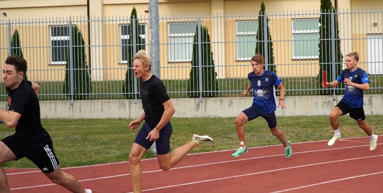  Ekonomik najlepszy w półfinale wojewódzkim lekkoatletycznej Licealiady 