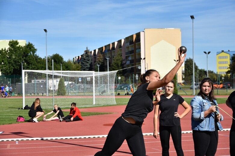  Ekonomik najlepszy w zawodach lekkoatletycznych 