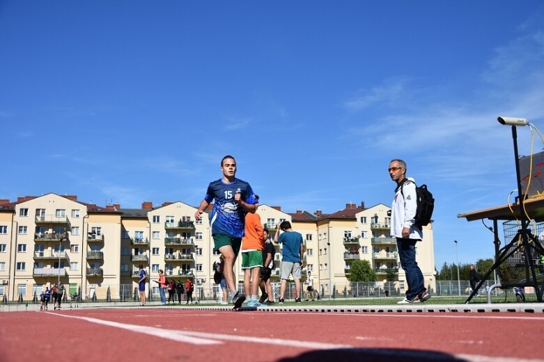  Ekonomik najlepszy w zawodach lekkoatletycznych 