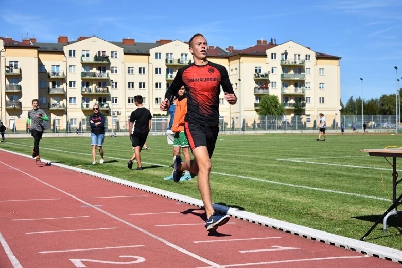  Ekonomik najlepszy w zawodach lekkoatletycznych 