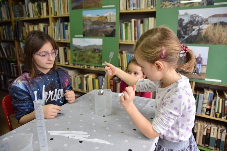  Eksperymenty w bibliotece na Rawce 