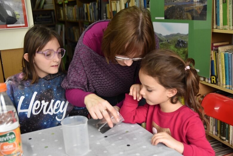  Eksperymenty w bibliotece na Rawce 