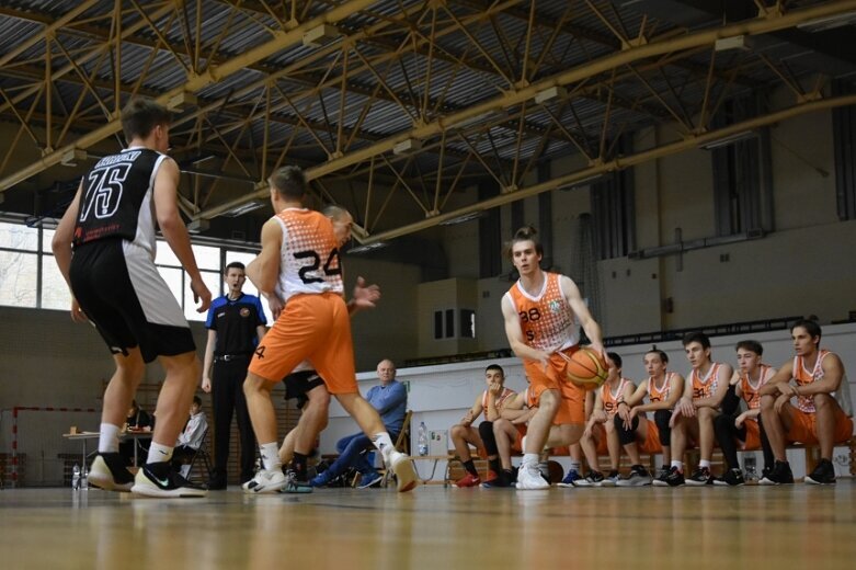  Falstart juniorów starszych AZS 