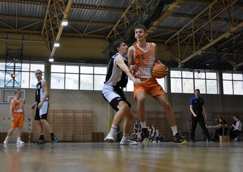  Falstart juniorów starszych AZS 