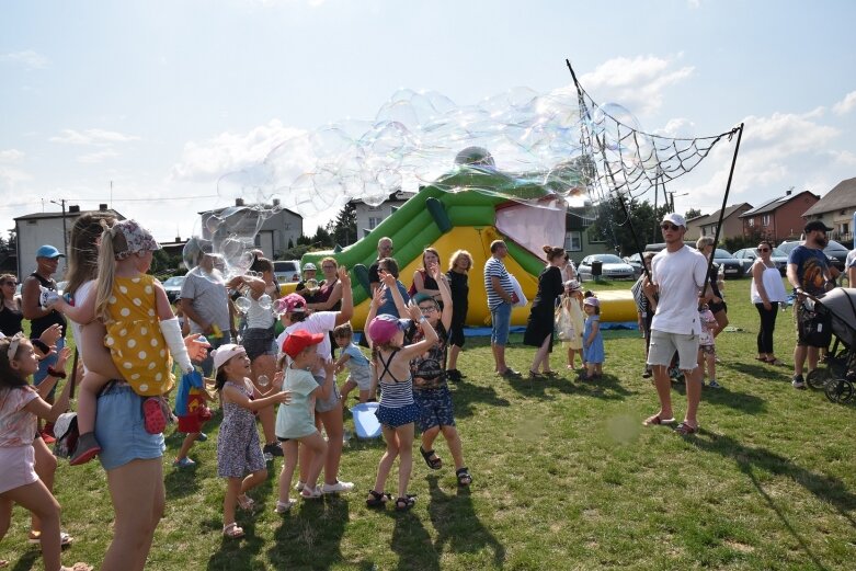  Festiwal baniek mydlanych i koloru w Skierniewicach (ZDJĘCIA) 