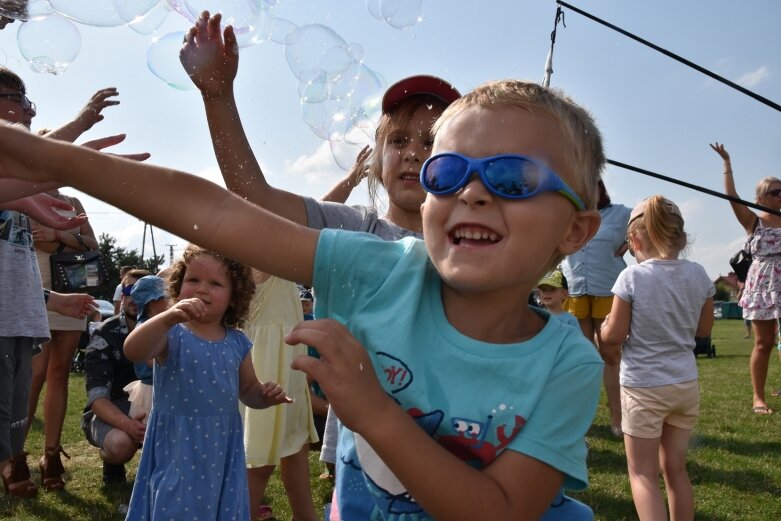  Festiwal baniek mydlanych i koloru w Skierniewicach (ZDJĘCIA) 