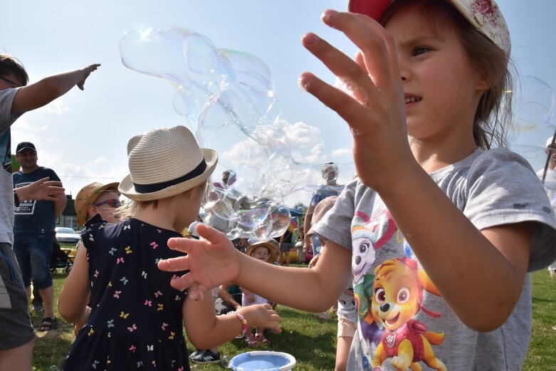  Festiwal baniek mydlanych i koloru w Skierniewicach (ZDJĘCIA) 