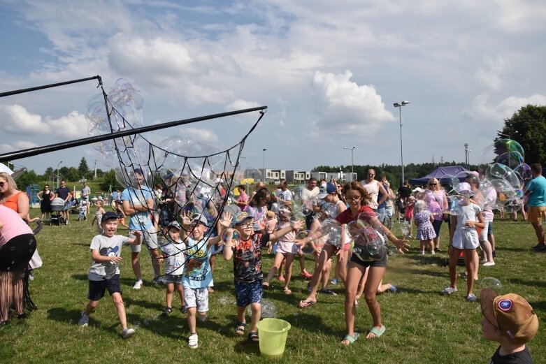  Festiwal baniek mydlanych i koloru w Skierniewicach (ZDJĘCIA) 