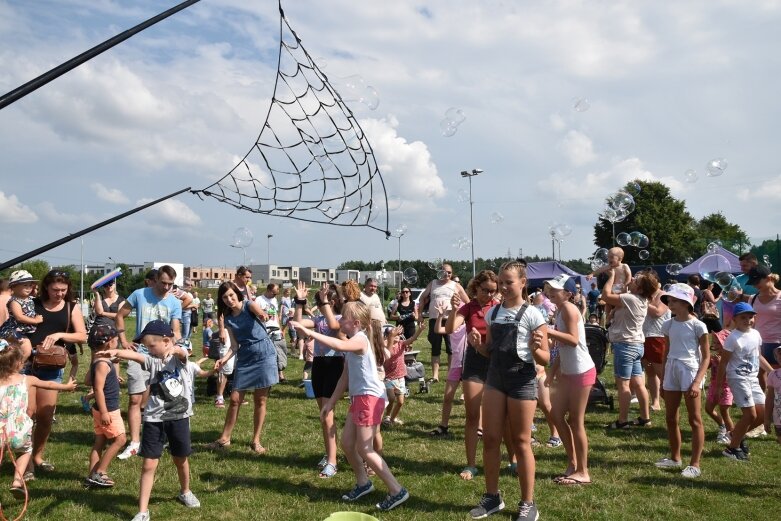  Festiwal baniek mydlanych i koloru w Skierniewicach (ZDJĘCIA) 