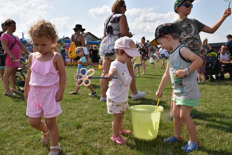  Festiwal baniek mydlanych i koloru w Skierniewicach (ZDJĘCIA) 