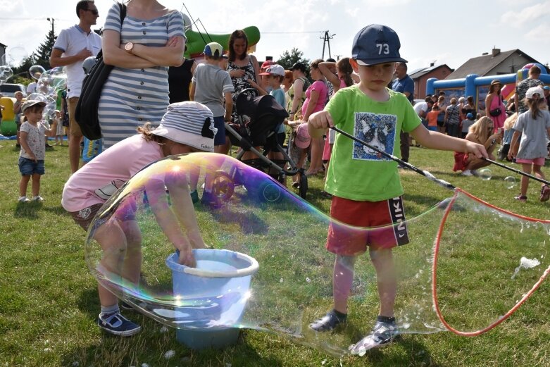  Festiwal baniek mydlanych i koloru w Skierniewicach (ZDJĘCIA) 