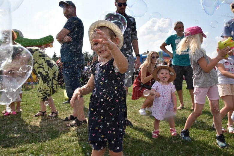  Festiwal baniek mydlanych i koloru w Skierniewicach (ZDJĘCIA) 