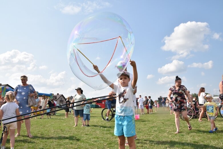  Festiwal baniek mydlanych i koloru w Skierniewicach (ZDJĘCIA) 