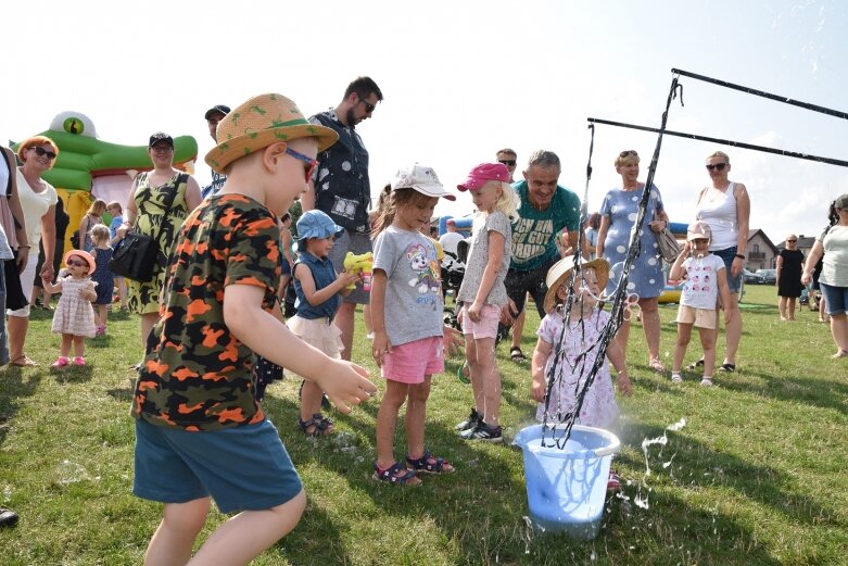  Festiwal baniek mydlanych i koloru w Skierniewicach (ZDJĘCIA) 