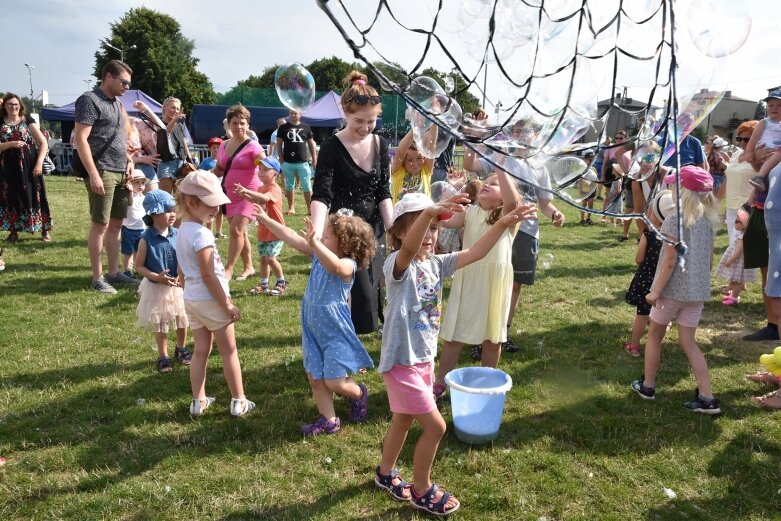  Festiwal baniek mydlanych i koloru w Skierniewicach (ZDJĘCIA) 