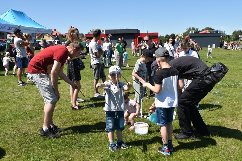  Festiwal latawców i baniek mydlanych nad zalewem 