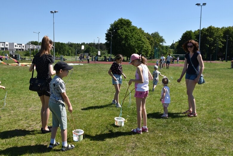  Festiwal latawców i baniek mydlanych nad zalewem 