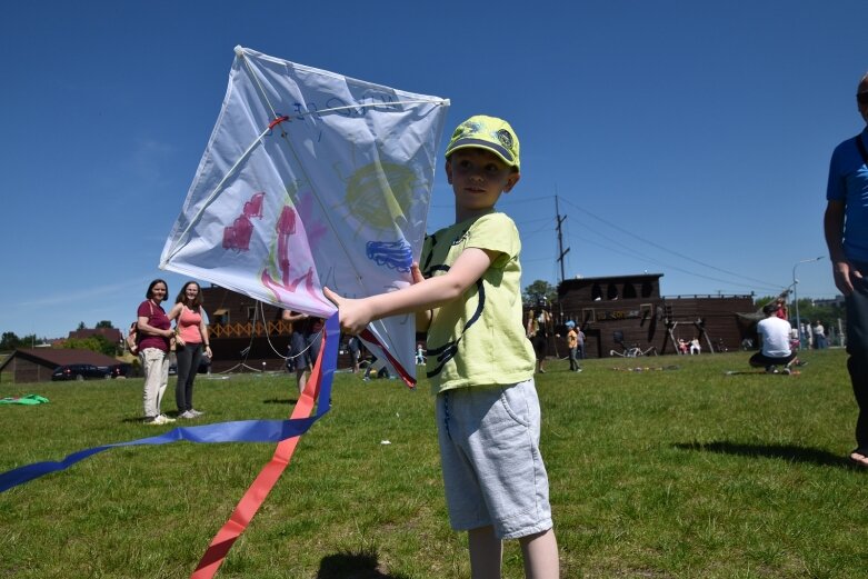  Festiwal latawców i baniek mydlanych nad zalewem 