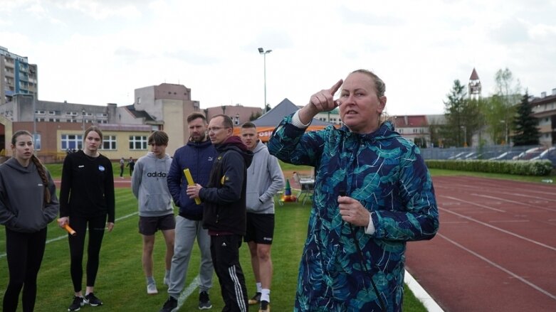  Festiwal sztafet na stadionie przy ulicy Tetmajera 