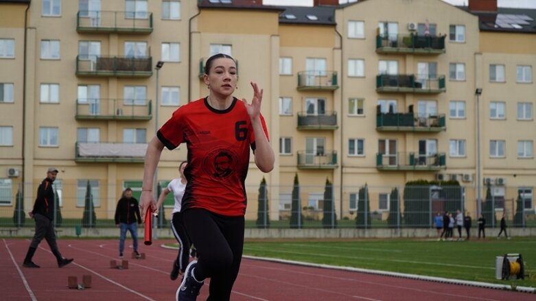  Festiwal sztafet na stadionie przy ulicy Tetmajera 