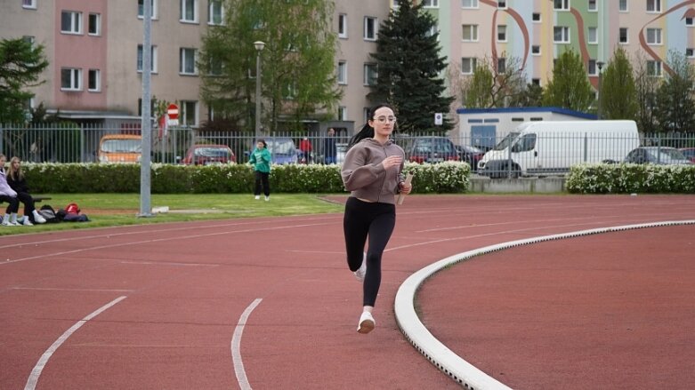  Festiwal sztafet na stadionie przy ulicy Tetmajera 