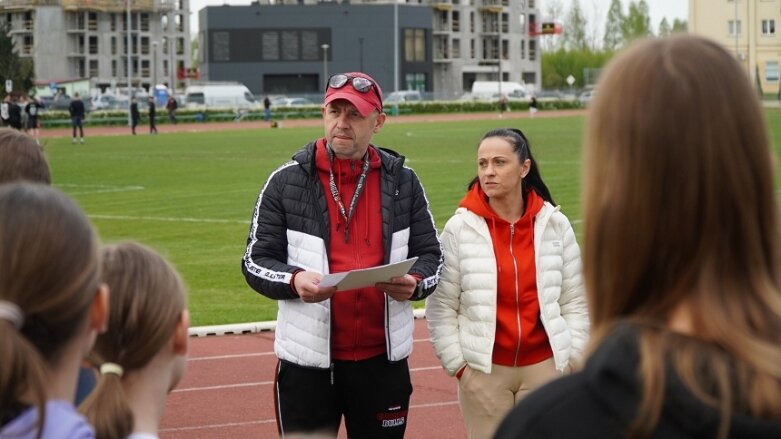  Festiwal sztafet na stadionie przy ulicy Tetmajera 