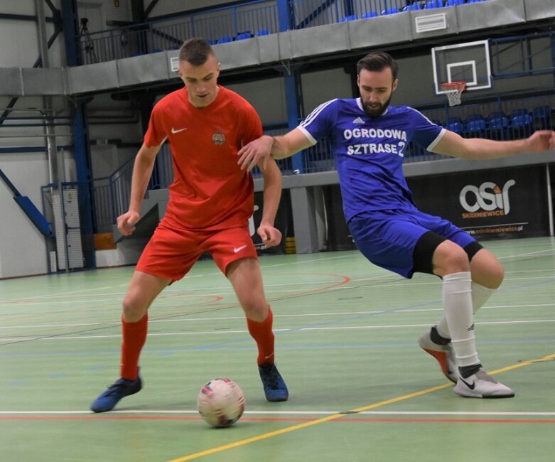  Grają ligi futsalu. Finałowe kolejki zaplanowano na weekend 6-7 lutego 