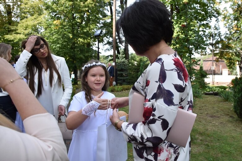  Grupowe uroczystości Pierwszej Komunii Świętej w Skierniewicach 