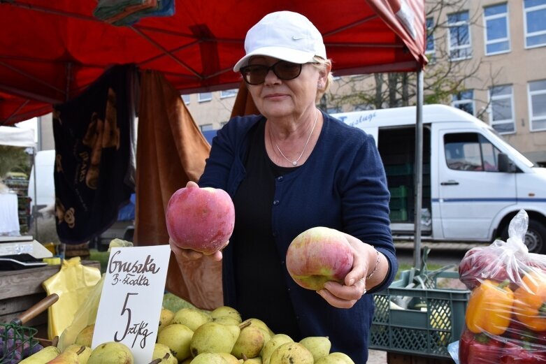  Gwarnie i kolorowo. Ulice tętnią życiem  