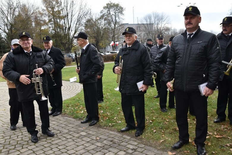  Historyczna uroczystość w Skierniewicach. Poświęcenie repliki sztandaru 18 pułku piechoty 