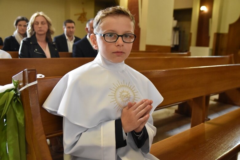  Ich komunia odbyła się w uroczystość Wniebowstąpienia Pańskiego 