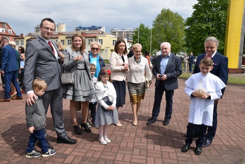  Ich komunia odbyła się w uroczystość Wniebowstąpienia Pańskiego 