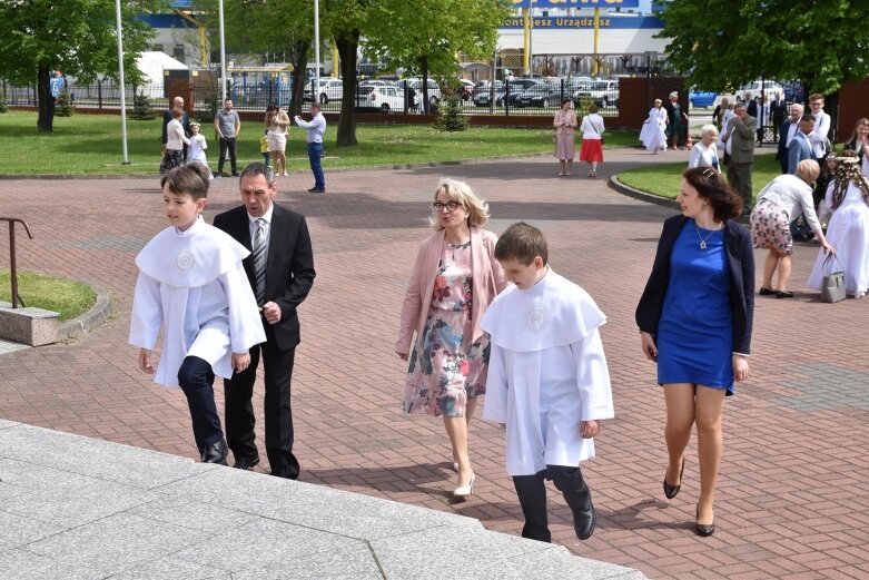  Ich komunia odbyła się w uroczystość Wniebowstąpienia Pańskiego 