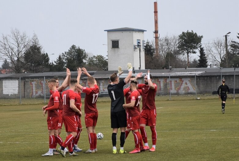  Imponująca forma Unii. Trzecia wygrana w trzecim spotkaniu 