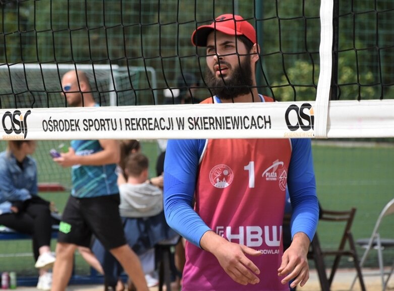  Inauguracja siatkarkskiego sezonu na pisaku 