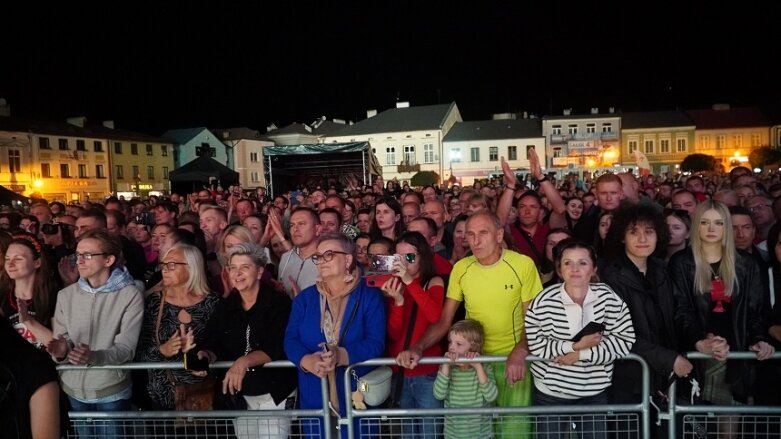  Ira i Ania Dąbrowska na świątecznej scenie 