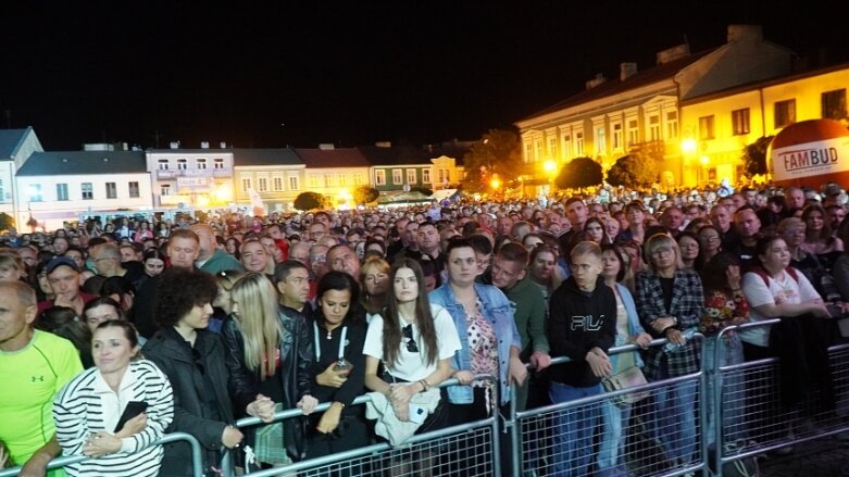  Ira i Ania Dąbrowska na świątecznej scenie 