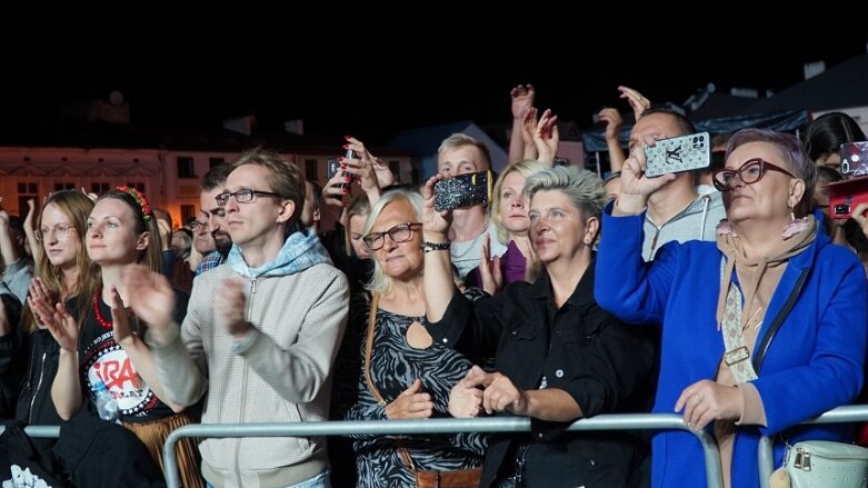  Ira i Ania Dąbrowska na świątecznej scenie 