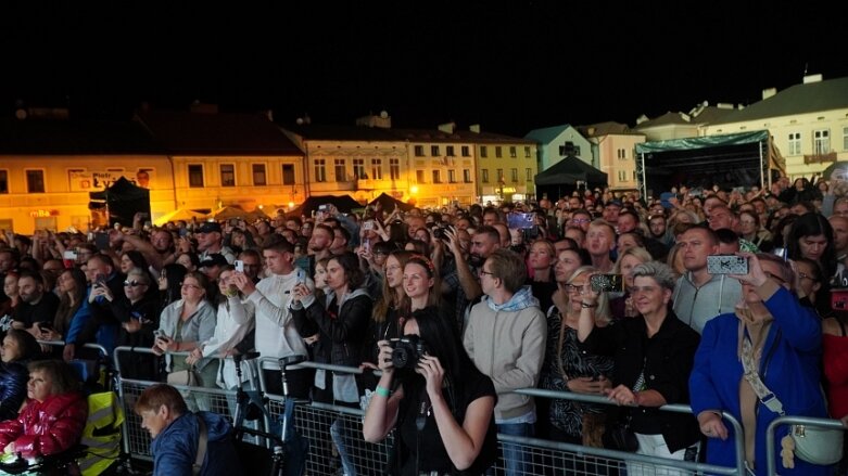  Ira i Ania Dąbrowska na świątecznej scenie 